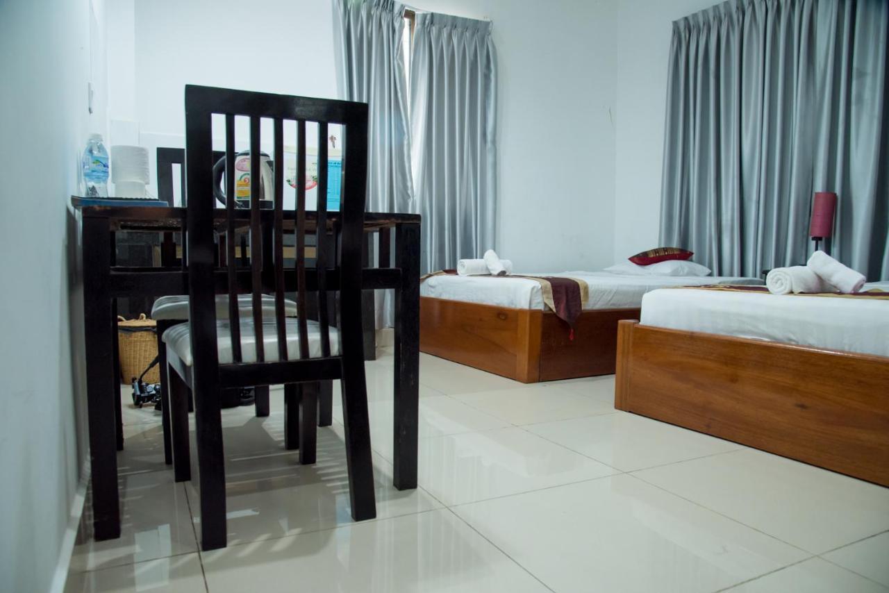Hotel New Season Riverside