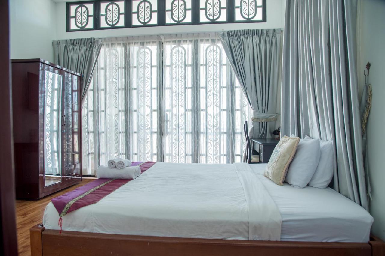 New Season Riverside Hotel Phnom-Penh