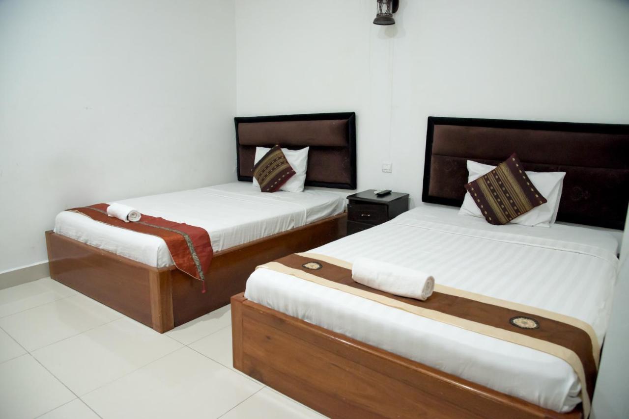 Hotel New Season Riverside 3*